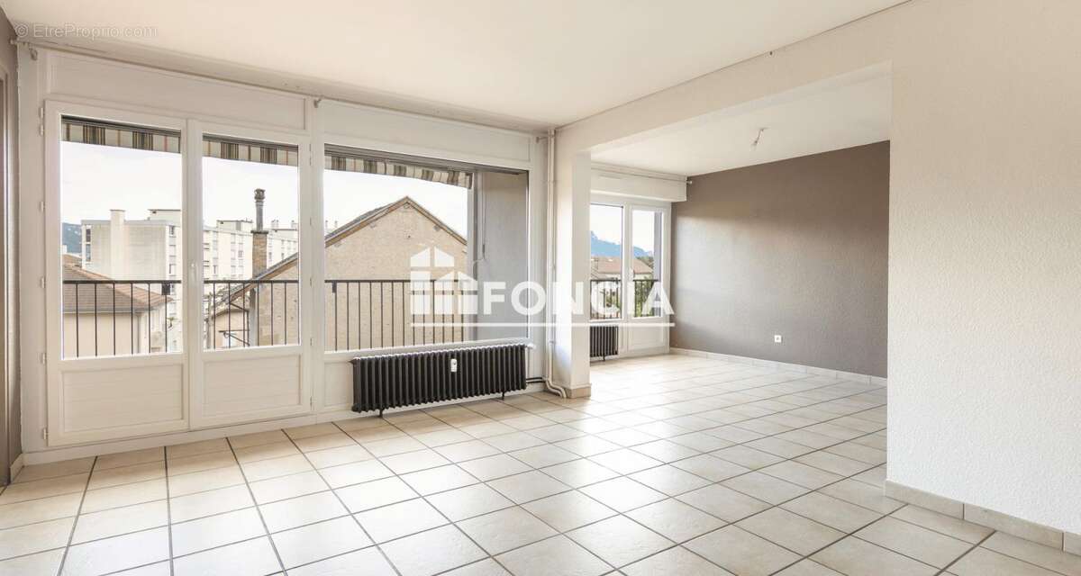 Appartement à VOIRON