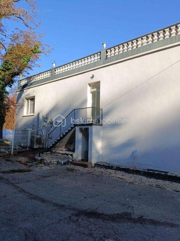 Appartement à SAINT-JEAN-DE-MOIRANS