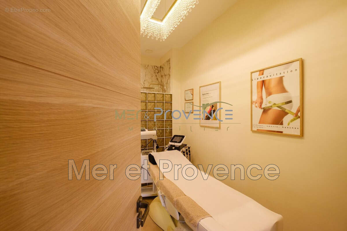 Commerce à SAINTE-MAXIME