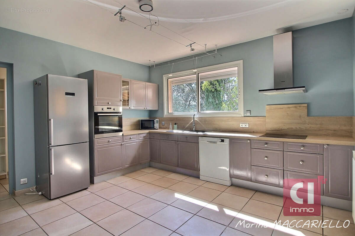 Villa 5 chambres - Pierrefeu Du Var, 7 pièces 204 m2 - photo 9