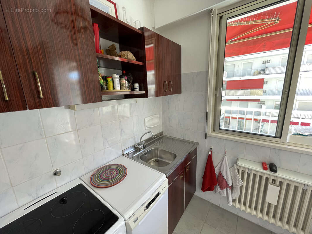 BAISSE DE PRIX ! EXCLUSIVITE T1-Balcon -Menton Garavan en étage élevée dans une résidence de standing- Cave - photo 12