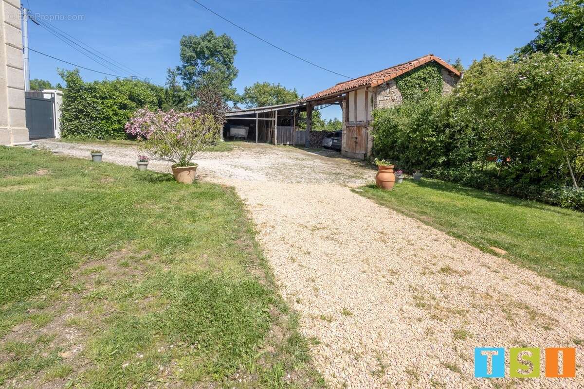 Maison à LODES