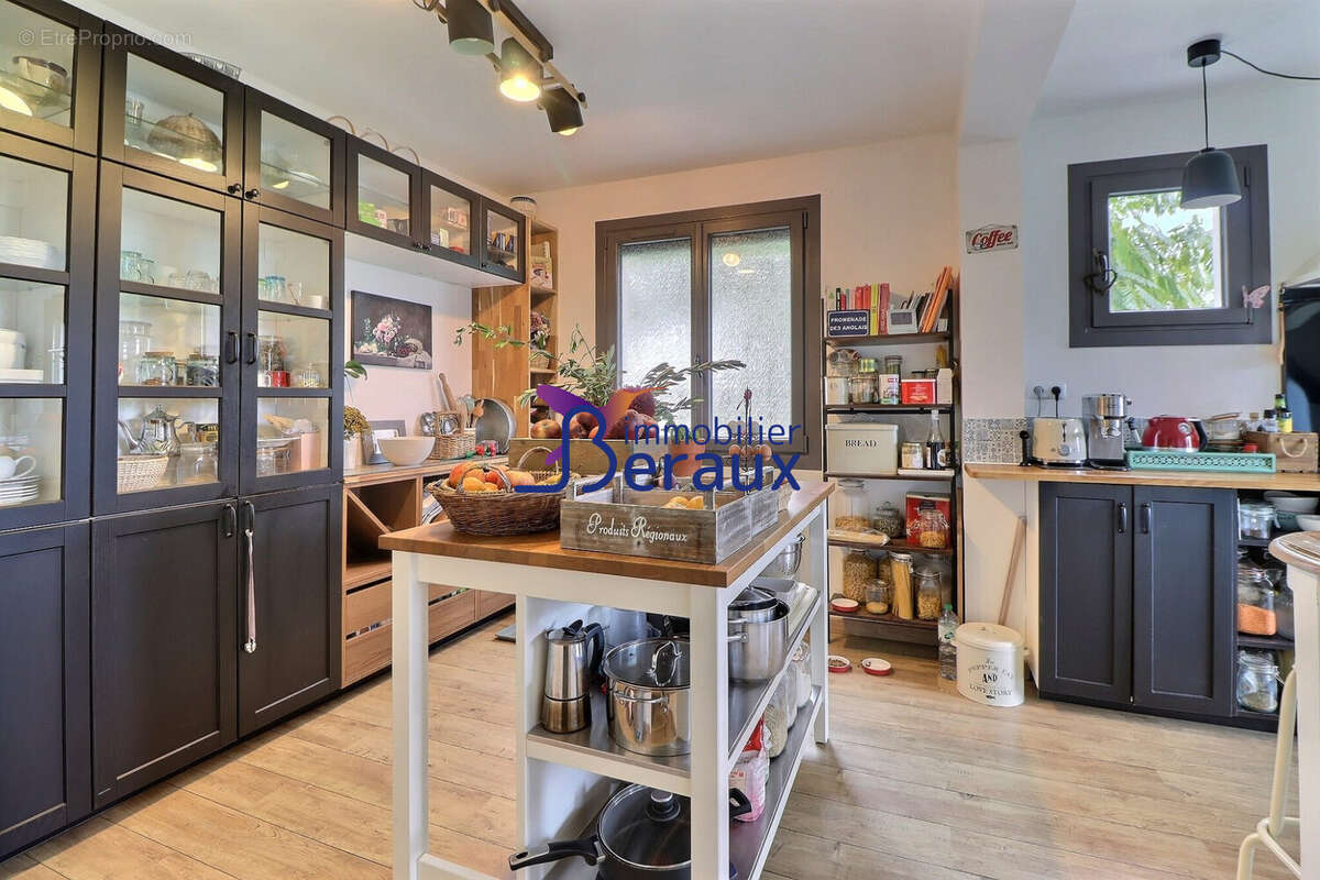 Maison à SAINTE-MARGUERITE-SUR-DUCLAIR