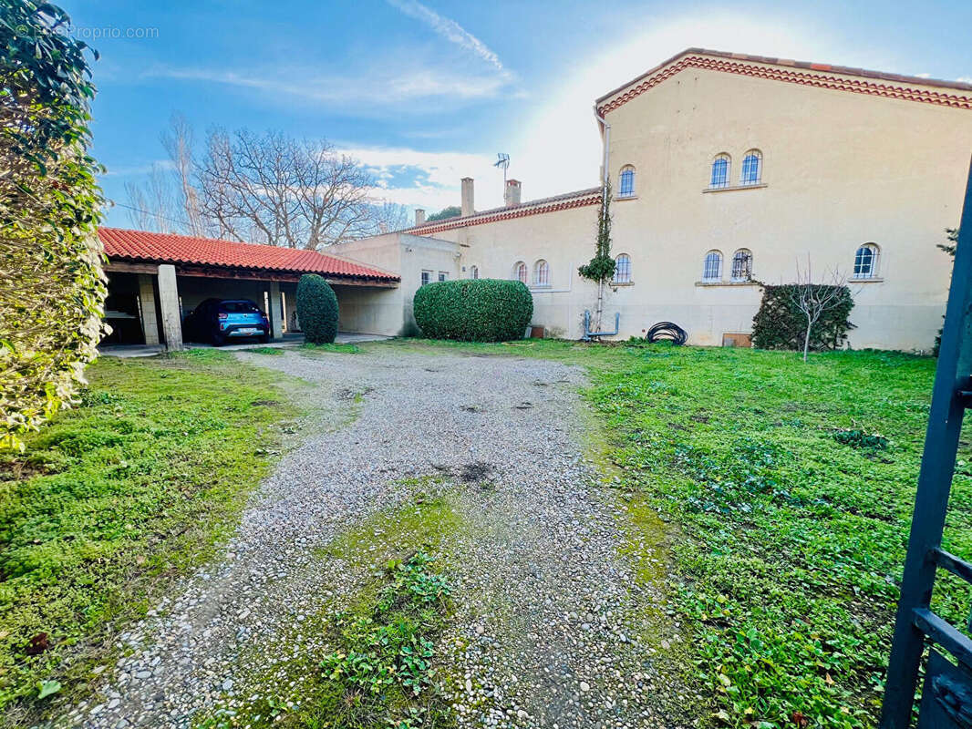 Maison ISTRES T4 de 200m² avec dépendance - photo 11