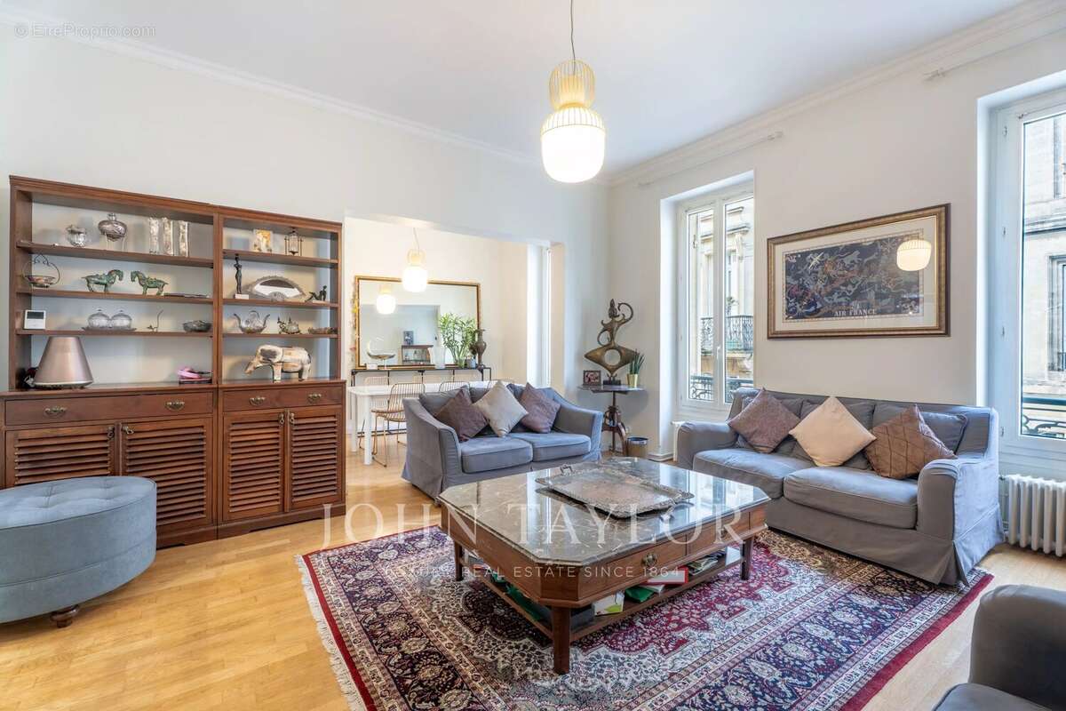 Appartement à BORDEAUX