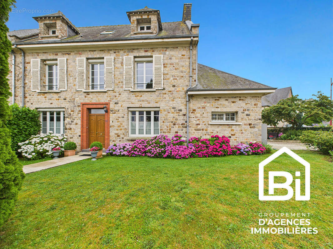 Maison à JURQUES