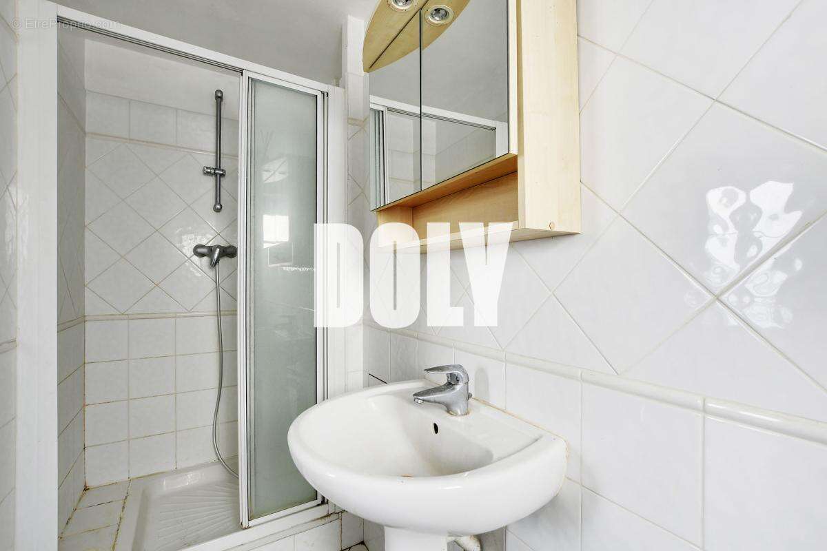 Appartement à PARIS-7E