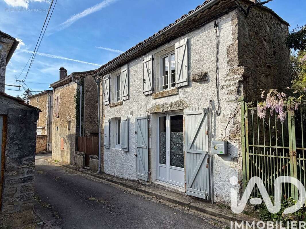 Photo 2 - Maison à MAINE-DE-BOIXE
