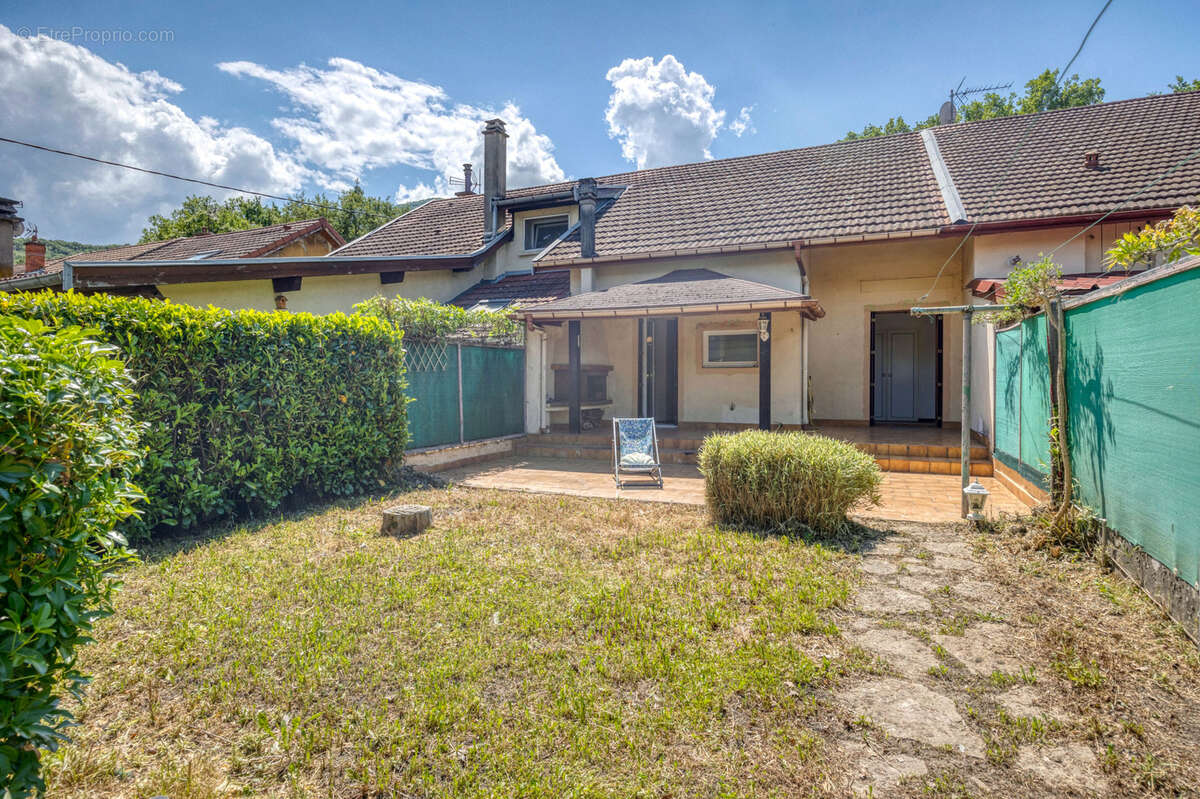 Maison à CHAMP-SUR-DRAC