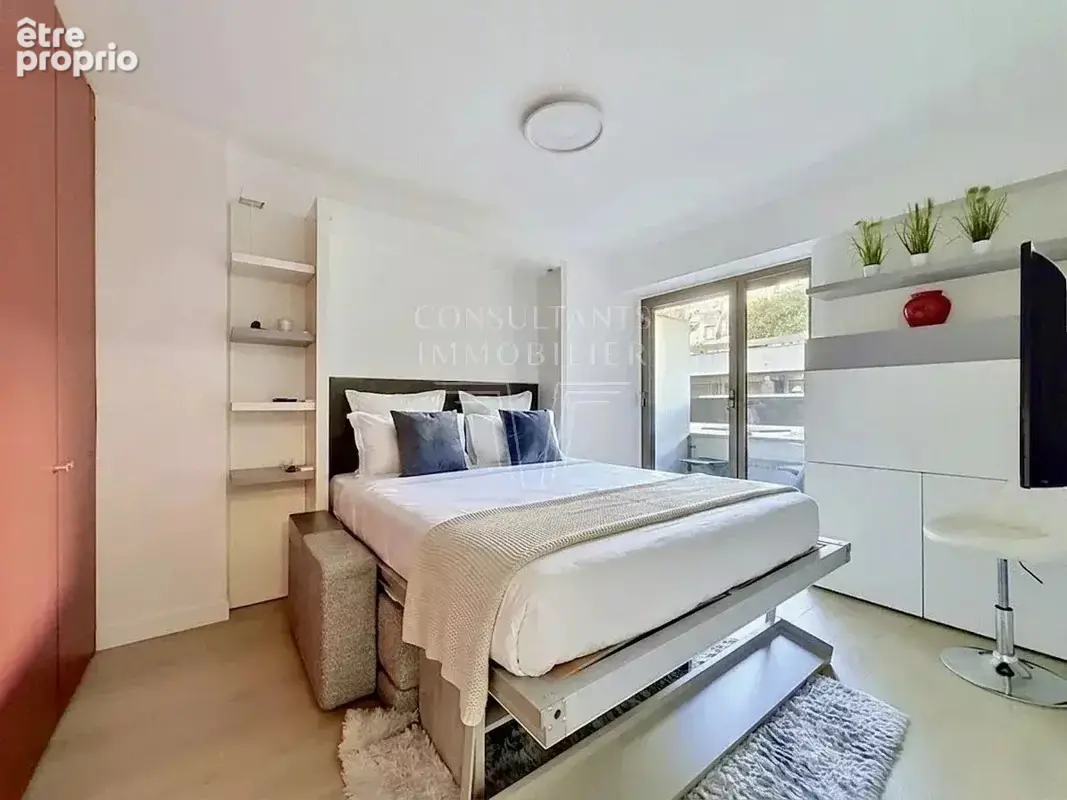 Paris xvie – avenue foch – studio meublé avec balcon – clé en main - photo 2