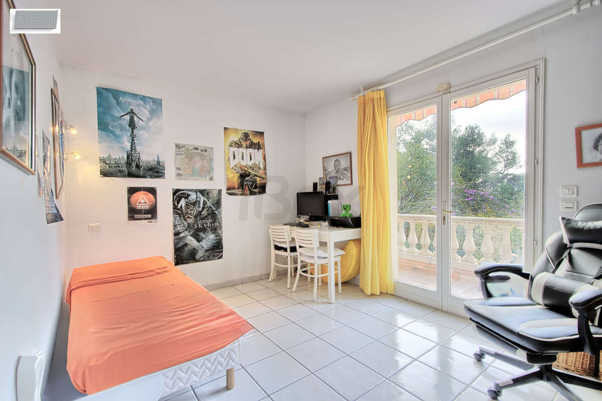 Maison à HYERES