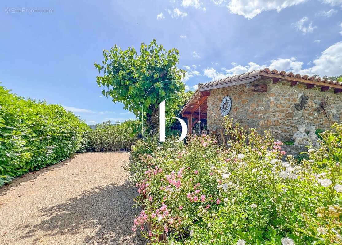 Vente en exclusivité d'un petit coin de paradis  - photo 30