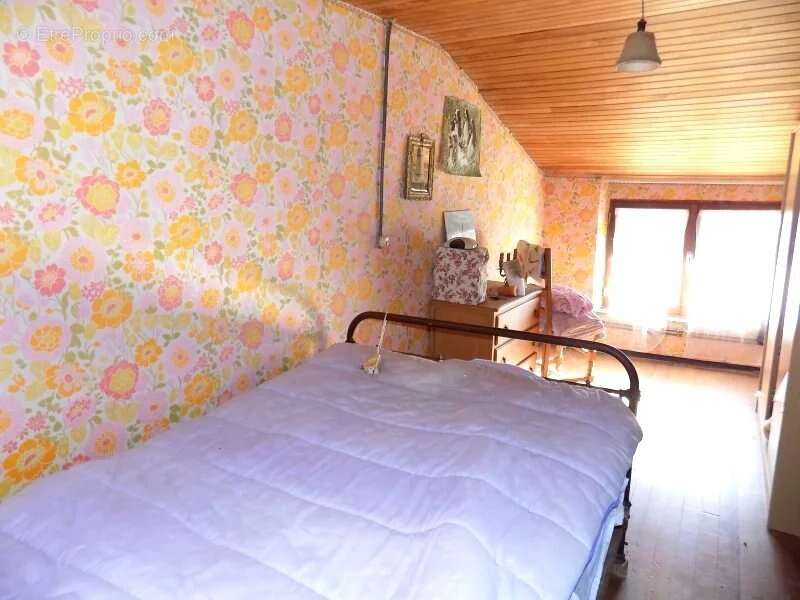 Maison à SEISSAN
