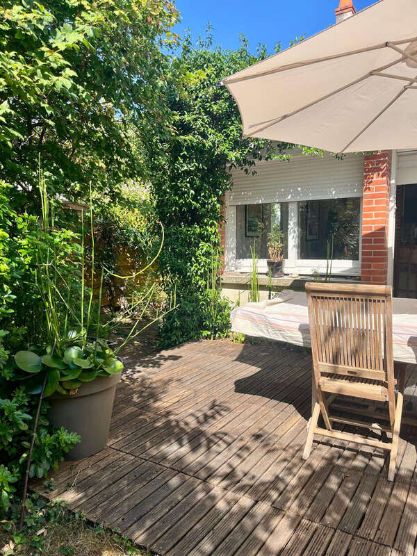 Maison de charme avec jardin, cheminée et terrasse   Quartier recherché- LA RICHE - photo 13