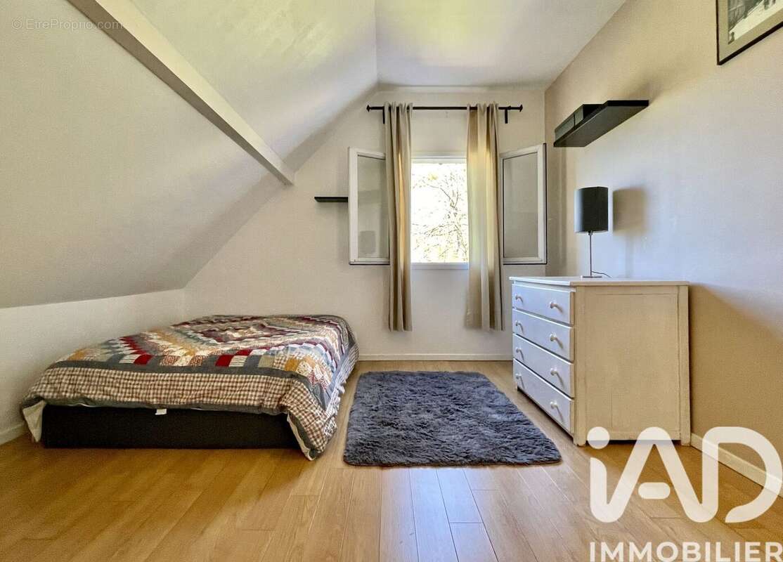 Maison 254 m² à Venon  - photo 9