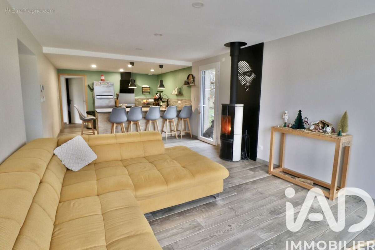 Photo 7 - Maison à CHENAY-LE-CHATEL