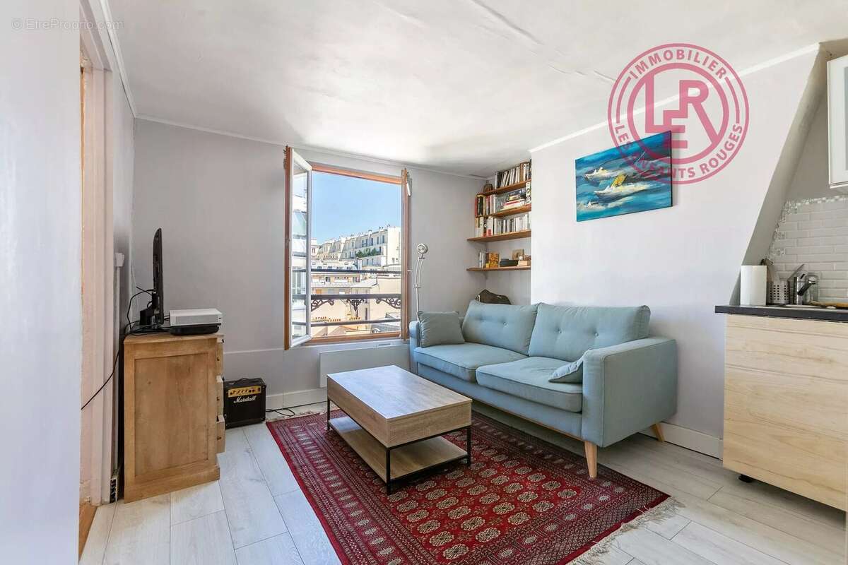 Paris 3ème - Deux pièces avec vue dégagée - photo 3