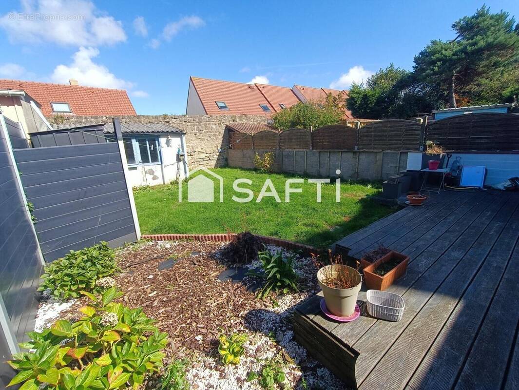 Photo 1 - Maison à SAINT-MARTIN-BOULOGNE