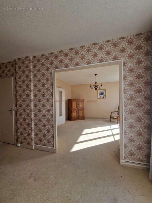 Appartement 72 m² à Reze  - photo 2