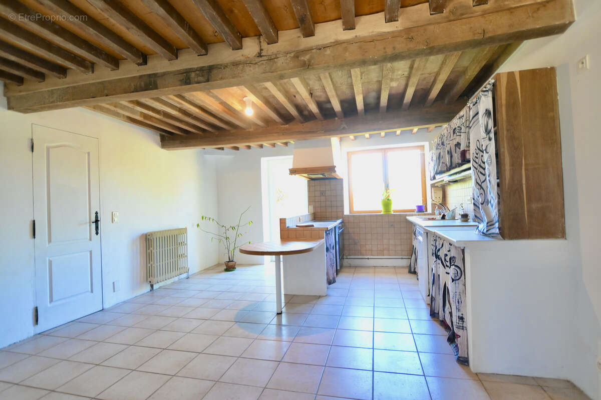 Maison à SAINT-GERMAIN-DES-CHAMPS