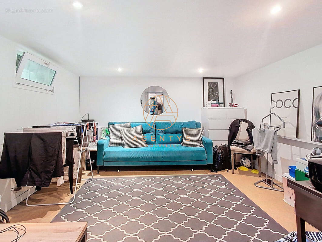 Maison à SAINT-MAUR-DES-FOSSES