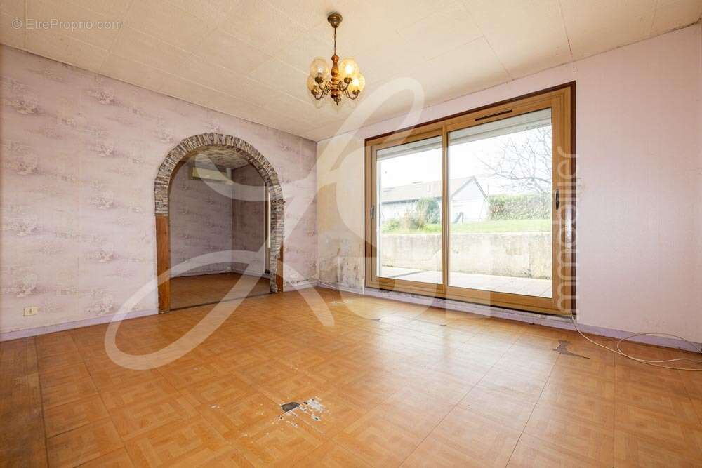 Villa plain-pied T6 - Maison à BEAUCROISSANT