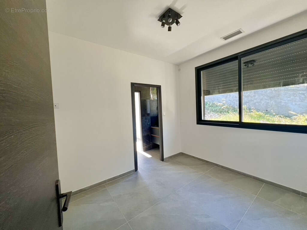 Villa Contemporaine de 2024 - Vue Panoramique exceptionnelle - photo 19