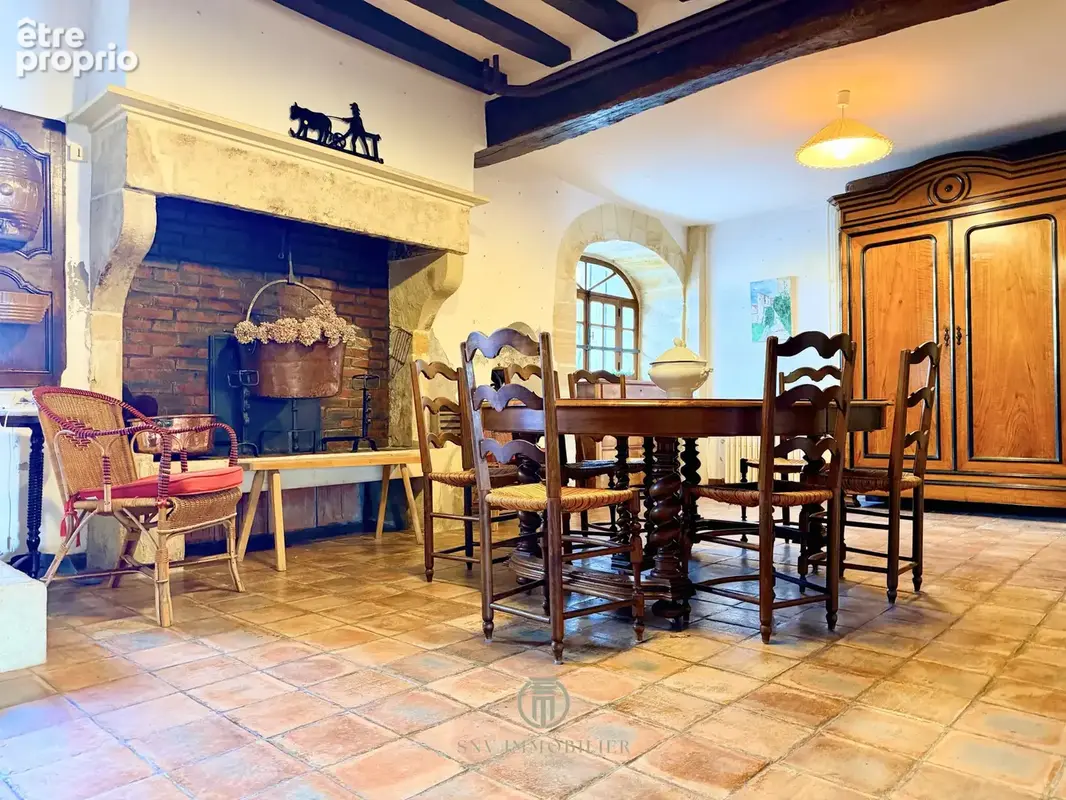 Maison de caractère du XVII ème siècle dans un village pittoresque avec jardin, piscine, atelier... - photo 7