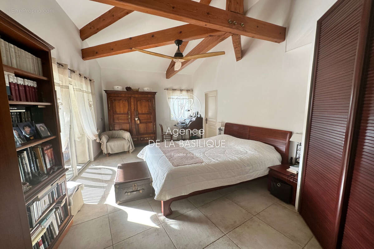 Maison à SAINT-ZACHARIE