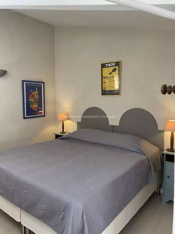 Maison à VILLECROZE