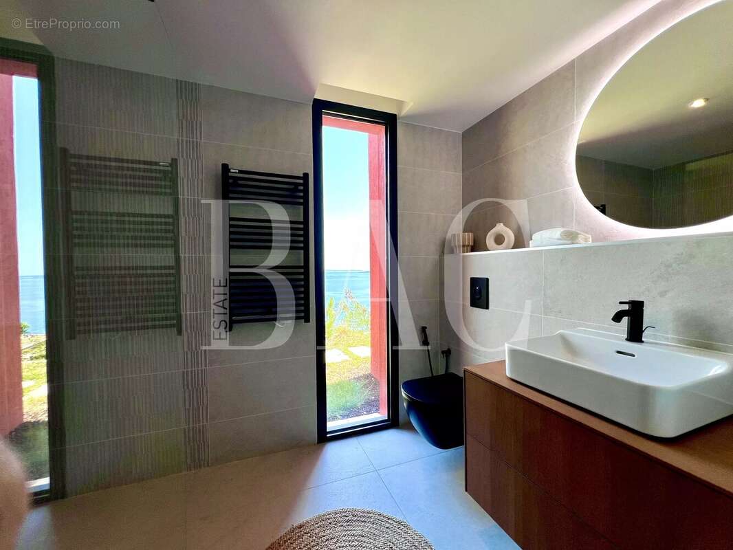 Appartement à THEOULE-SUR-MER