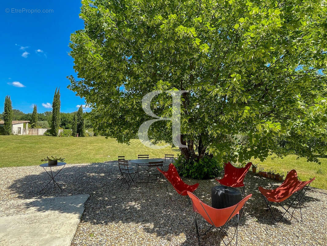 Maison à VAISON-LA-ROMAINE