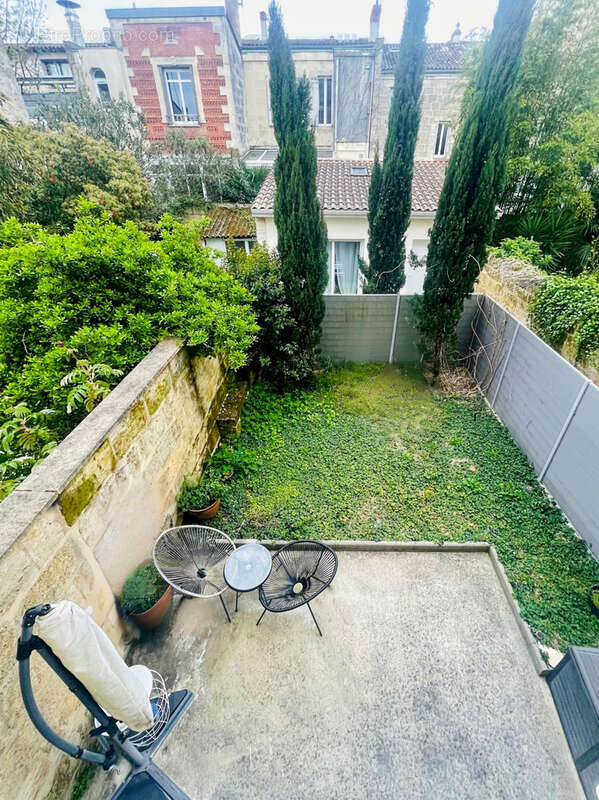 Appartement à BORDEAUX
