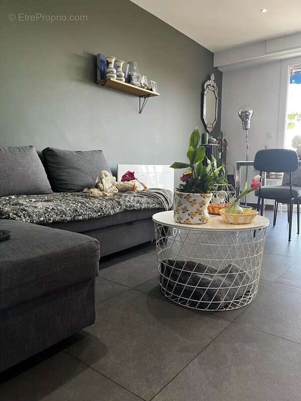 Appartement à MARSEILLE-1E