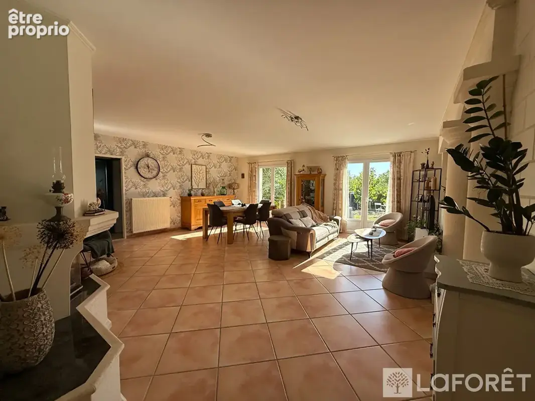 Maison familiale de plain-pied ,152 m² , 4 chambres + bureau, Pérignac - photo 2