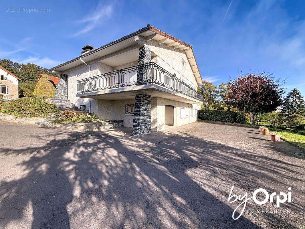 Maison à SAINT-ELOY-LES-MINES