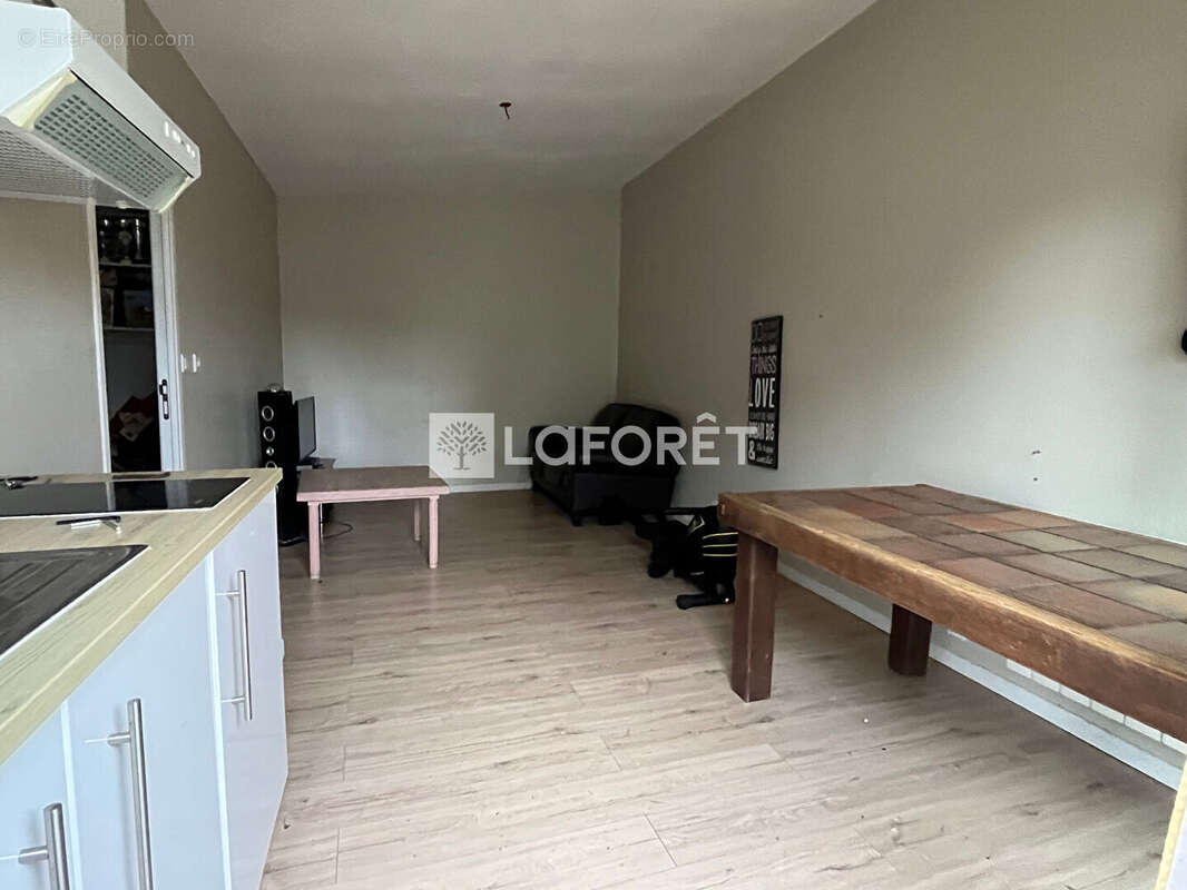 Maison à BALAGNY-SUR-THERAIN