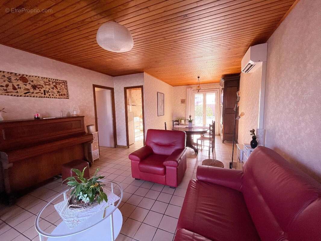 Maison à BENESSE-MAREMNE