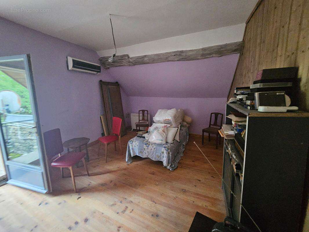 VIAGER Occupé, Maison 78 m2 à Bèze,130 000 - photo 4