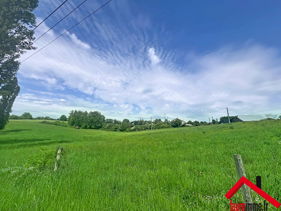 Terrain à ALLASSAC