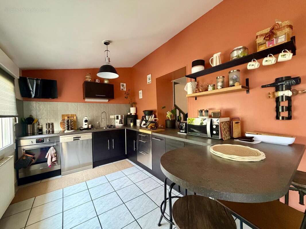 Photo 2 - Maison à CANTELEU