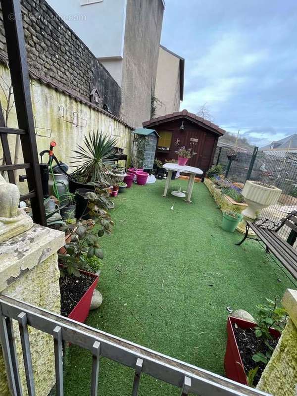 F4 115m2 avec place privative et jardin - photo 41