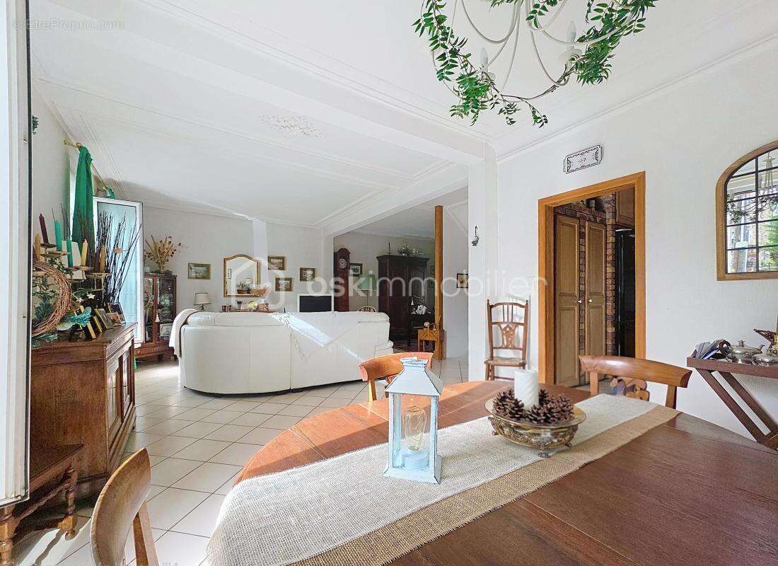 Maison à VILLEMOMBLE