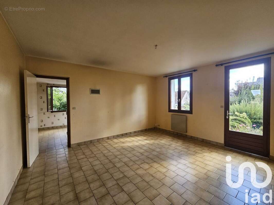 Photo 5 - Maison à SAINT-ANTOINE-DU-ROCHER