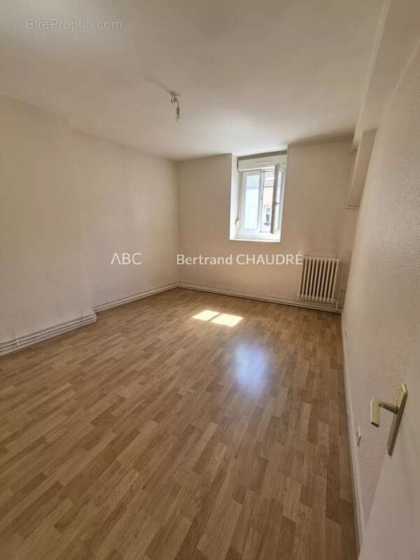 Secteur barbatre proche science po - photo 6