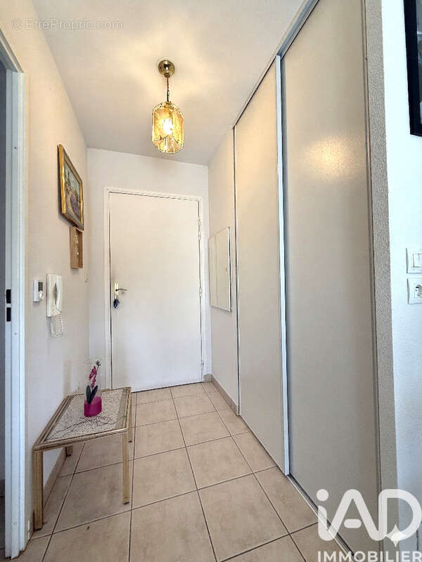 Photo 4 - Appartement à LA RIVIERE-SAINT-SAUVEUR