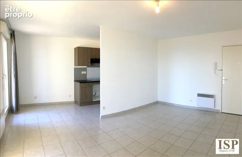 La Duranne - Appartement T3 - Vue dégagée avec terrasse + Parking - photo 7