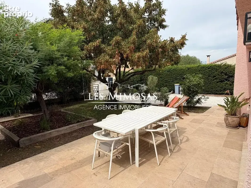 FREJUS-PLAGE, Maison individuelle de 115m² de plain-pied avec garage - photo 2