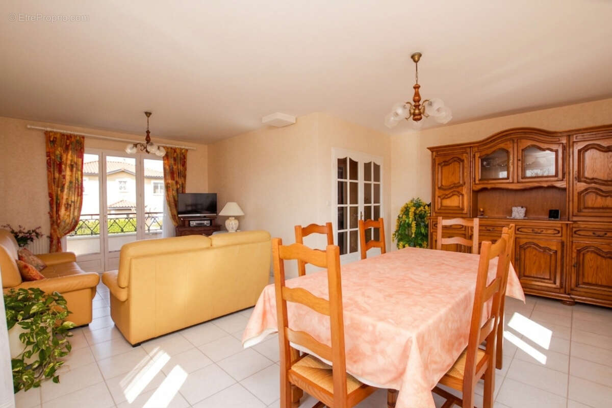 Maison à SAINT-PRIEST