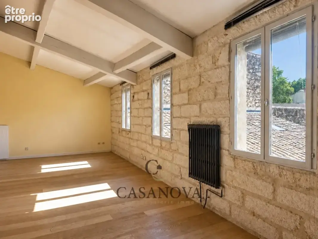 Montpellier Beaux Arts. Loft de 87m² en dernier étage avec garage. - photo 2